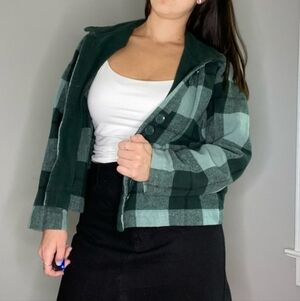 Christopher & Banks Cropped Plaid Flannel Jacket Women's Medium M Wool Blend EUC